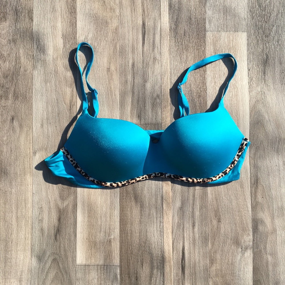Victoria Secret 36B bra